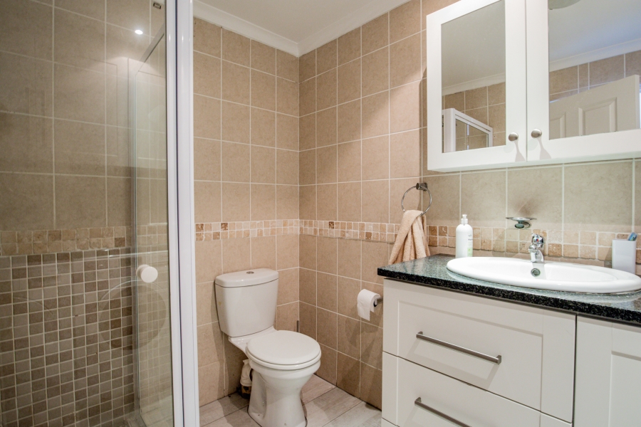 To Let 2 Bedroom Property for Rent in Rondebosch Western Cape